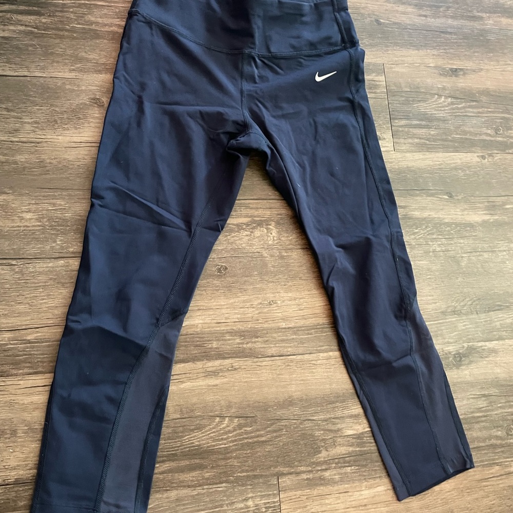 Nike Navy Cropped Legging